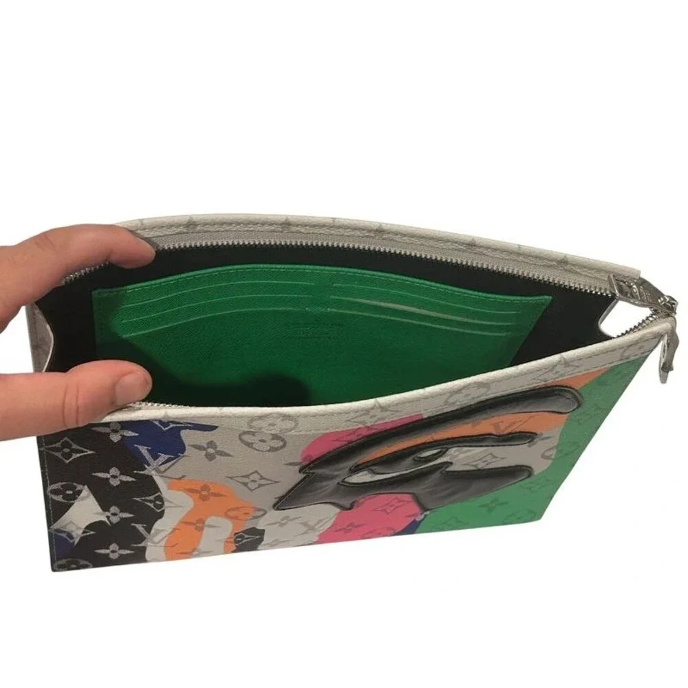 Louis Vuitton Pochette Voyage MM LV Portrait Monogram M82589 Clutch Bag Men LV
